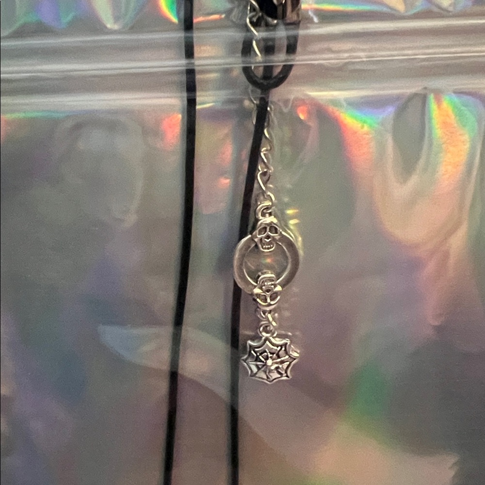 NWT Spider Web Pendant Necklace - Picture 6 of 12